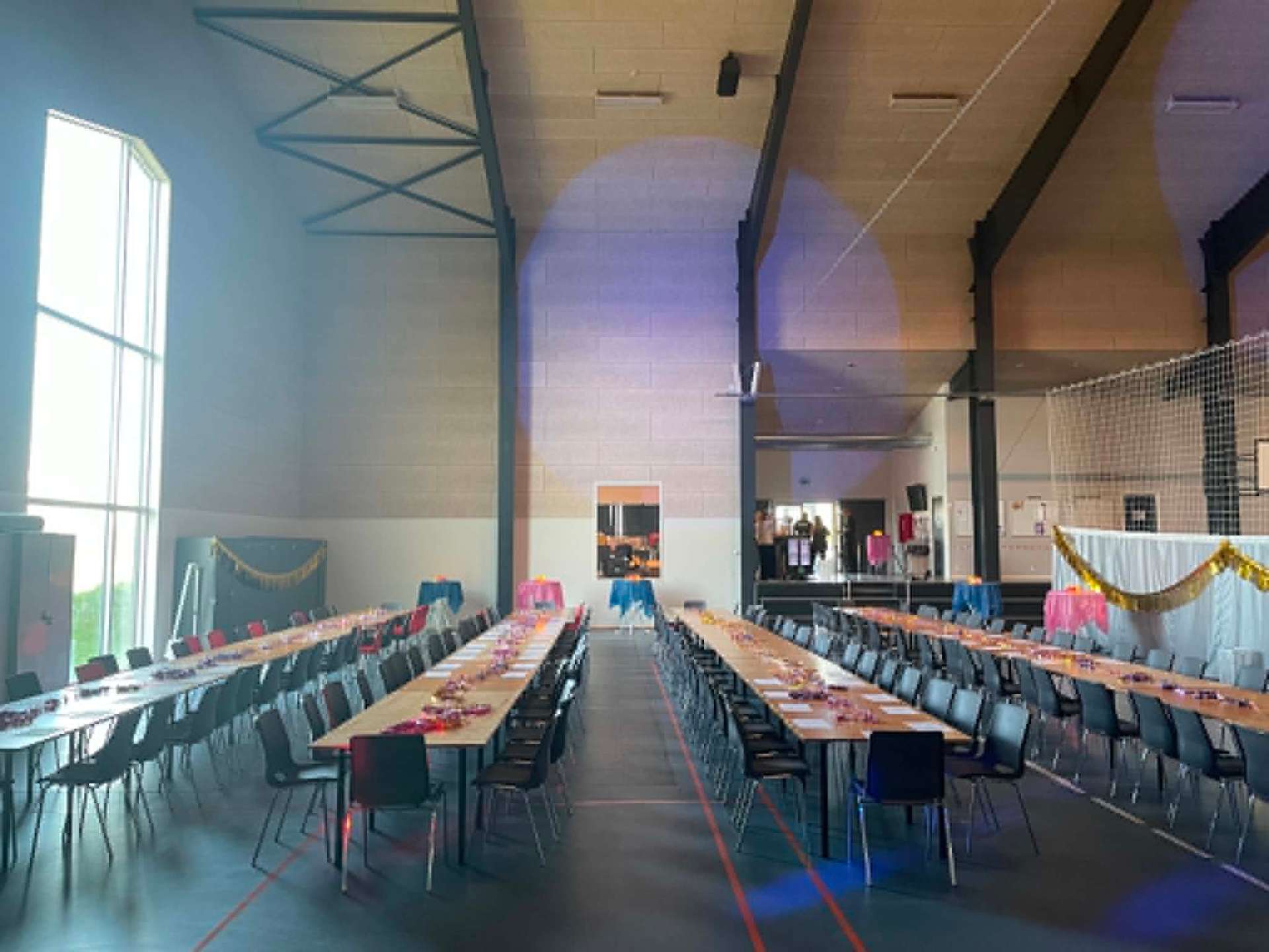 Fest Over Stevns Musikbanko 05 2026 – hallen pyntet op før gæsterne ankommer