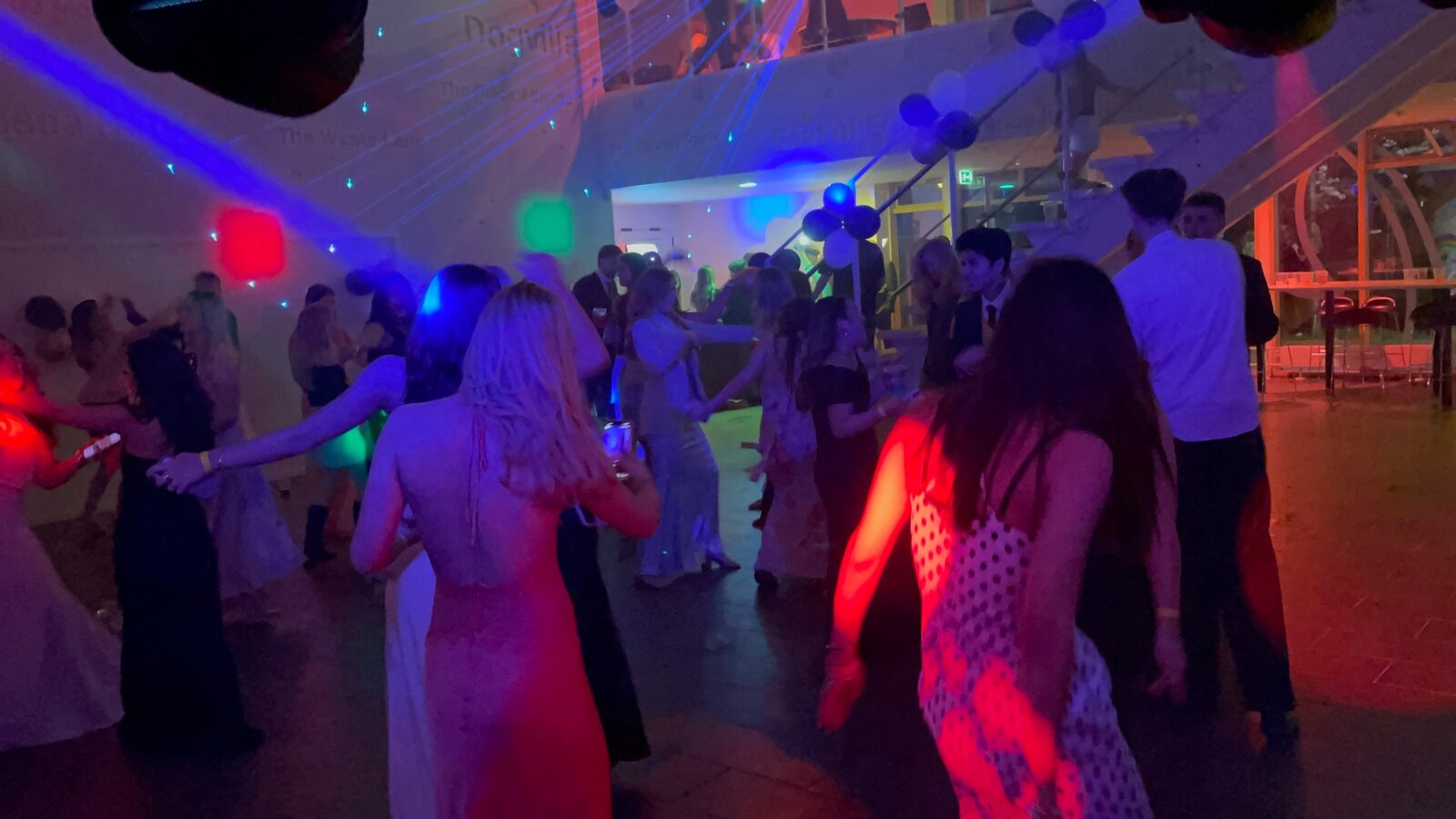 MSG 04 2026 – lasere over dansegulvet